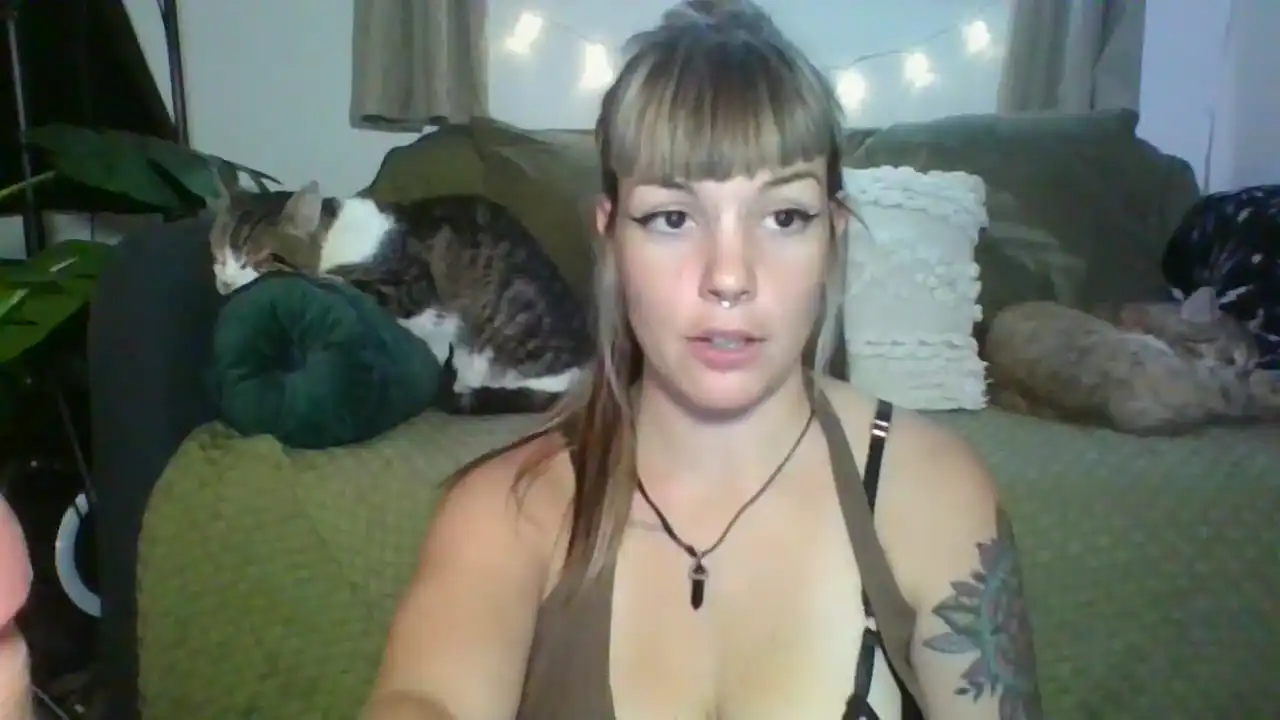 Ronamamona – [Amateur.tv] Role-play Webcam Goddes Lesbian – 2025-06-25 22:46:00