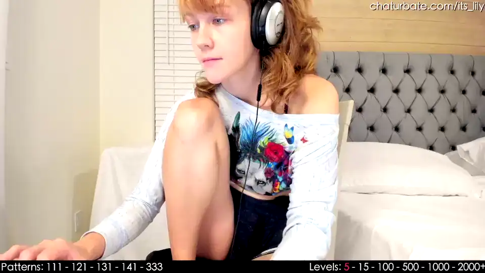 Its_lily – [Chaturbate] Role-play Does Everything Webcam – 2025-08-02 11:34:41