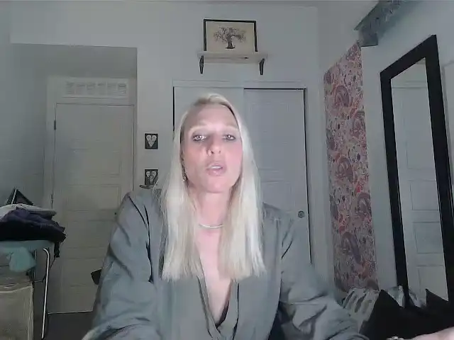 Mylfglama – [Bongacams] Mfc Share Horny Ticket Show – 2025-12-01 17:28:43