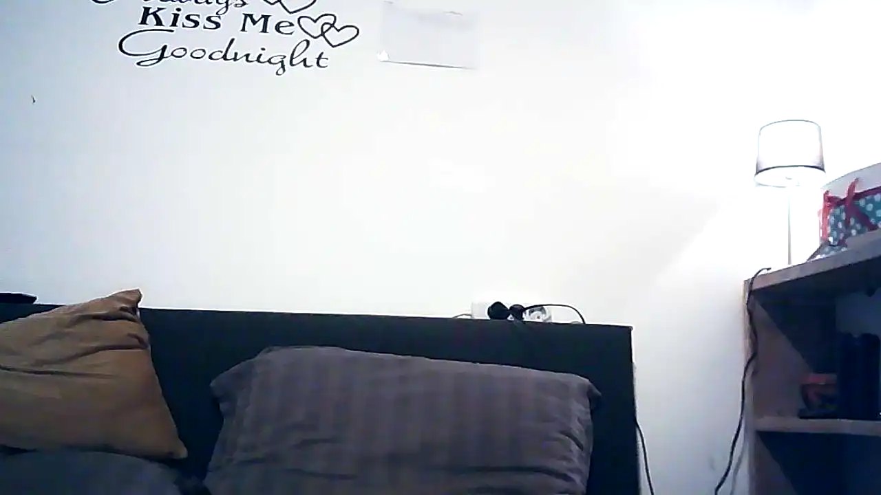 Mienxxx – [Cam4] Shows Ass Playful Caught On Webcam – 2025-08-13 04:20:34