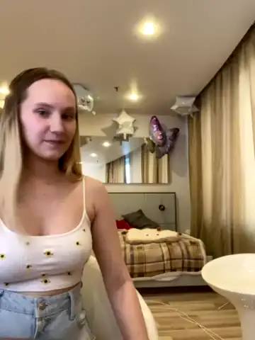 Radiants_two – [Stripchat] Anal Hot Fucks Herself – 2025-10-13 03:32:43