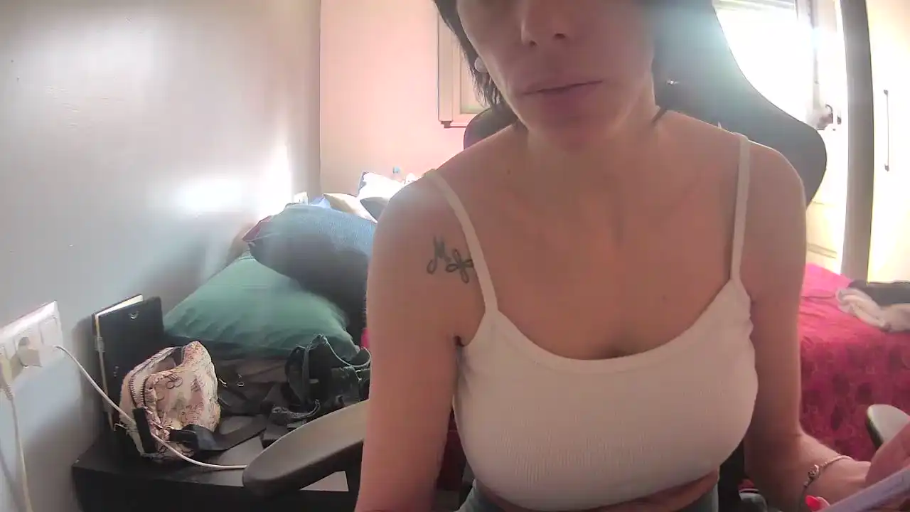 Vampirosa89 – [Amateur.tv] Private Video Natural Natural Body – 2026-04-07 03:15:32
