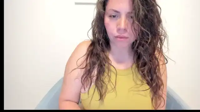 Mysoftyguns – [Myfreecams] Spy Video Nice Amateur – 2025-02-01 22:19:51