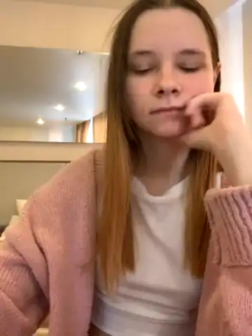 Radiants_two – [Stripchat] Live Show Cute Webcam Girl Ticket Show – 2025-05-18 10:00:26