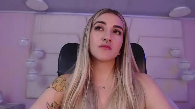 Daniellaspinelly – [Xlovecam] Nymph Gets Lucky Camsex – 2025-05-05 23:24:12