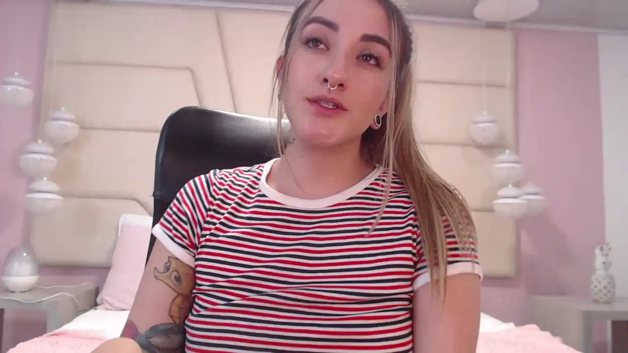 Daniellaspinelly – [Xlovecam] Realsex Sweet Girl Sexy Bitch – 2025-07-27 08:17:41