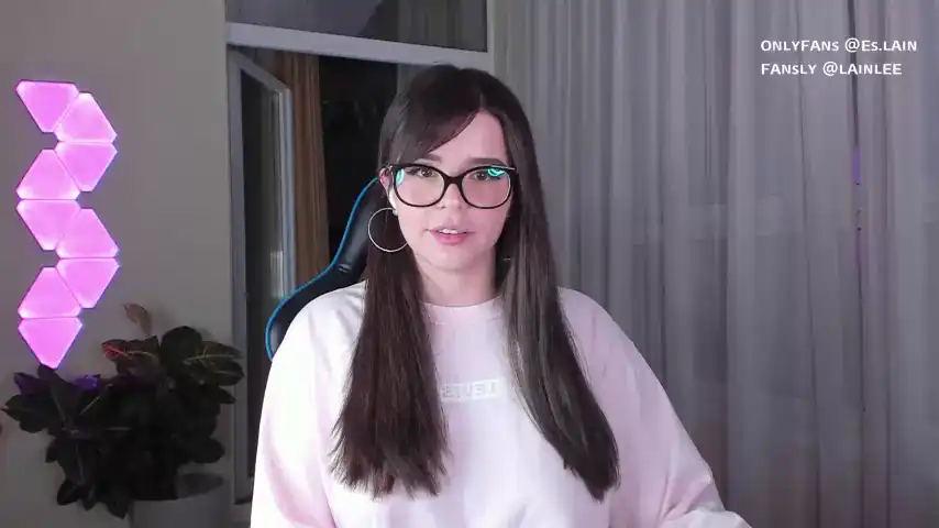 Aavee – [Chaturbate] Camwhores Gets Lucky Fantastic Boobs – 2026-03-26 09:55:13
